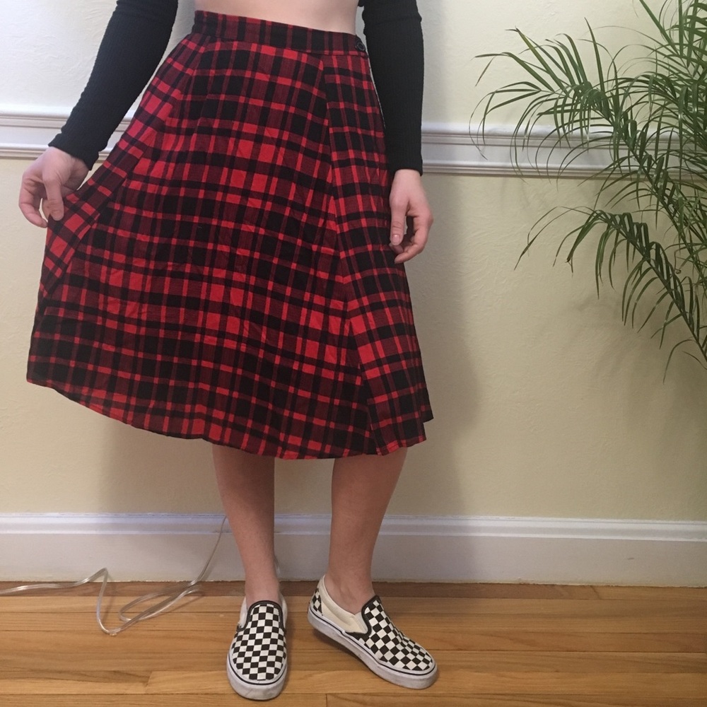 Lilly White plaid midi skirt